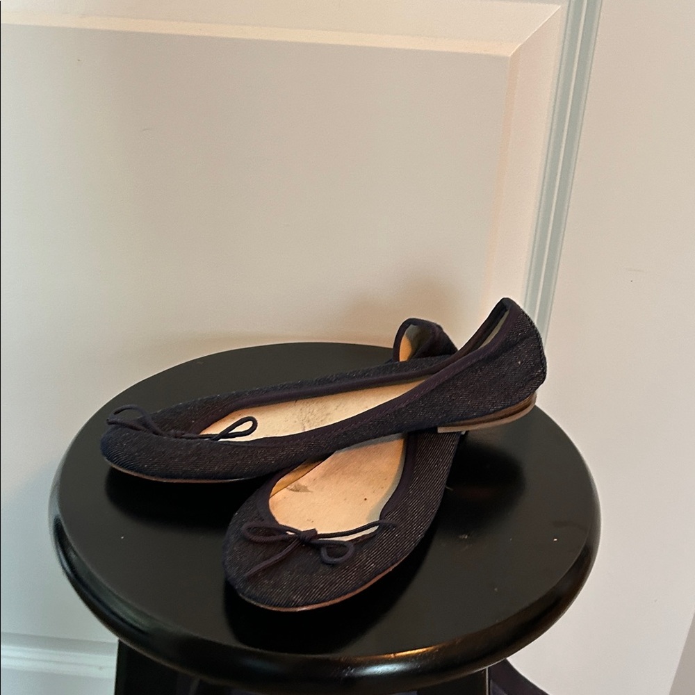 GAP Dark Blue denim fabric Ballet Flats. Size 7